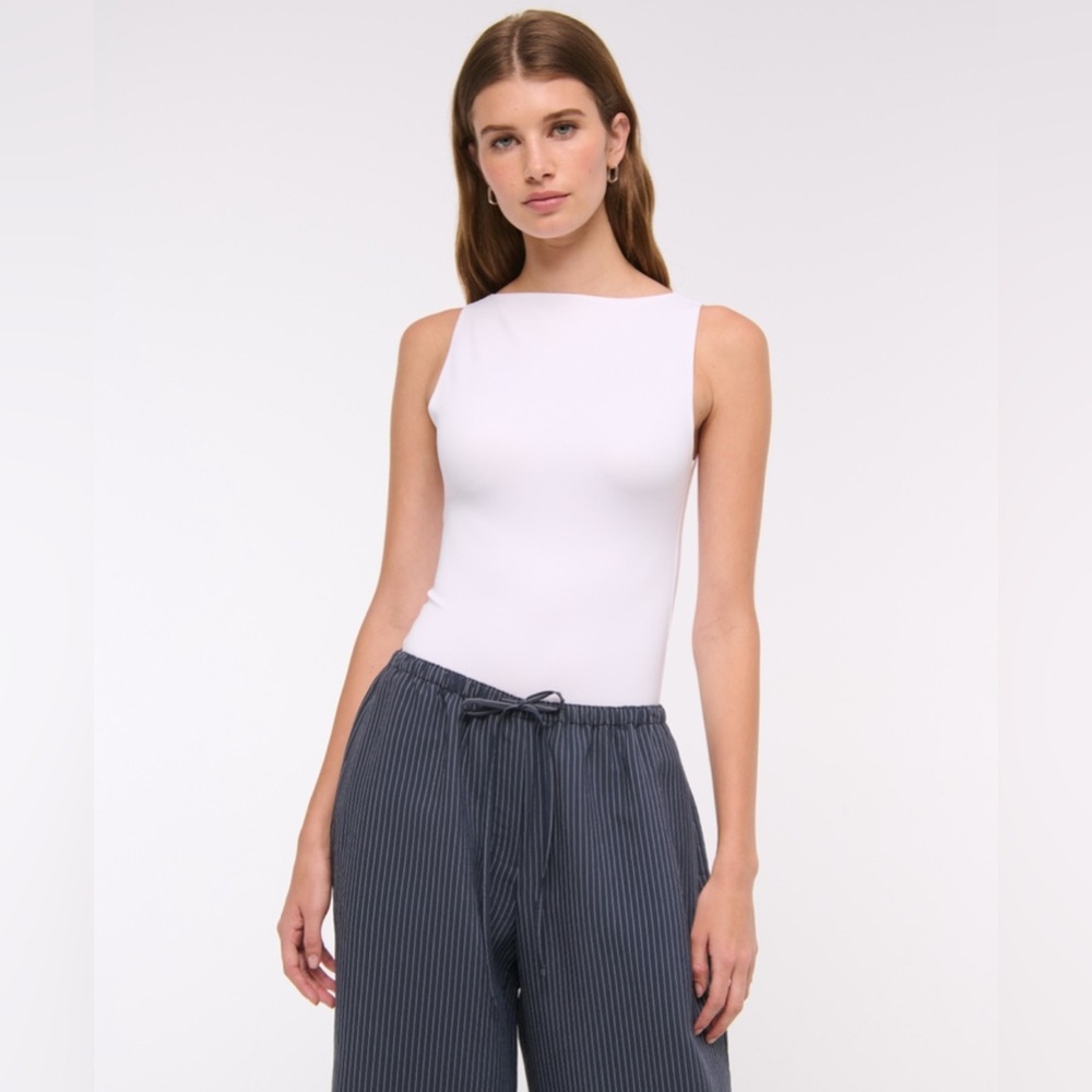 ABERCROMBIE & FITCH Seamless High Neck Bodysuit